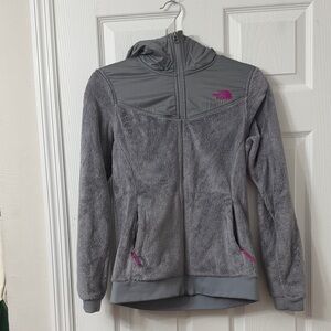 The North Face Women's Gray and Pink Teddy Jacket